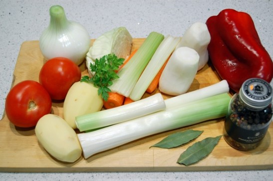 ingredientes-caldo-verduras-e1549383298263.jpg