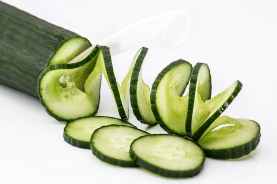 cucumber-salad-food-healthy-37528.jpeg