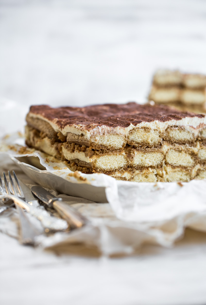 gingerbread_tiramisu_cake3-e1526048342523.jpg