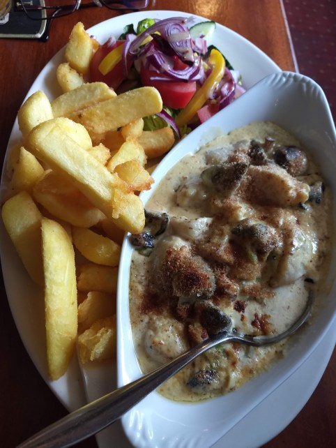 The Dog Inn Scallops "Costwold Style"