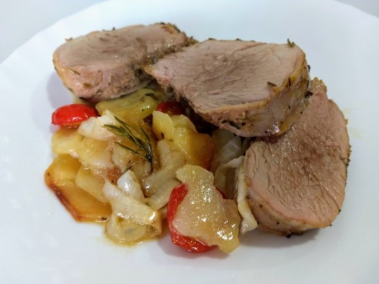 Solomillo de cerdo marinado al romero
