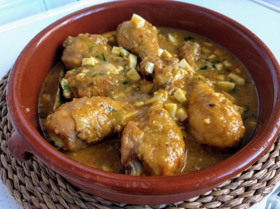 Muslos de pollo en pepitoria