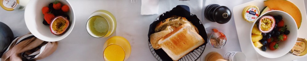 toasted-breads-served-on-bowls-1426715