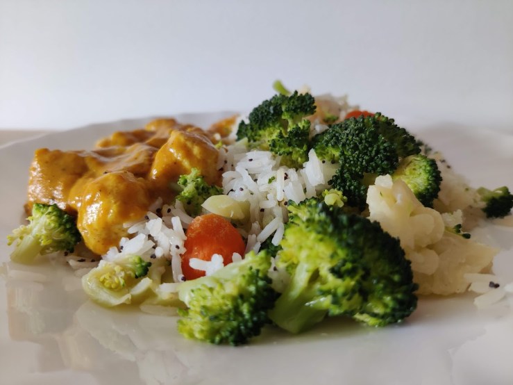 Acompañamiento de arroz con verduras